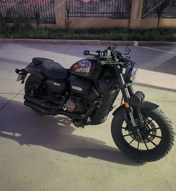 QJMOTOR 闪250