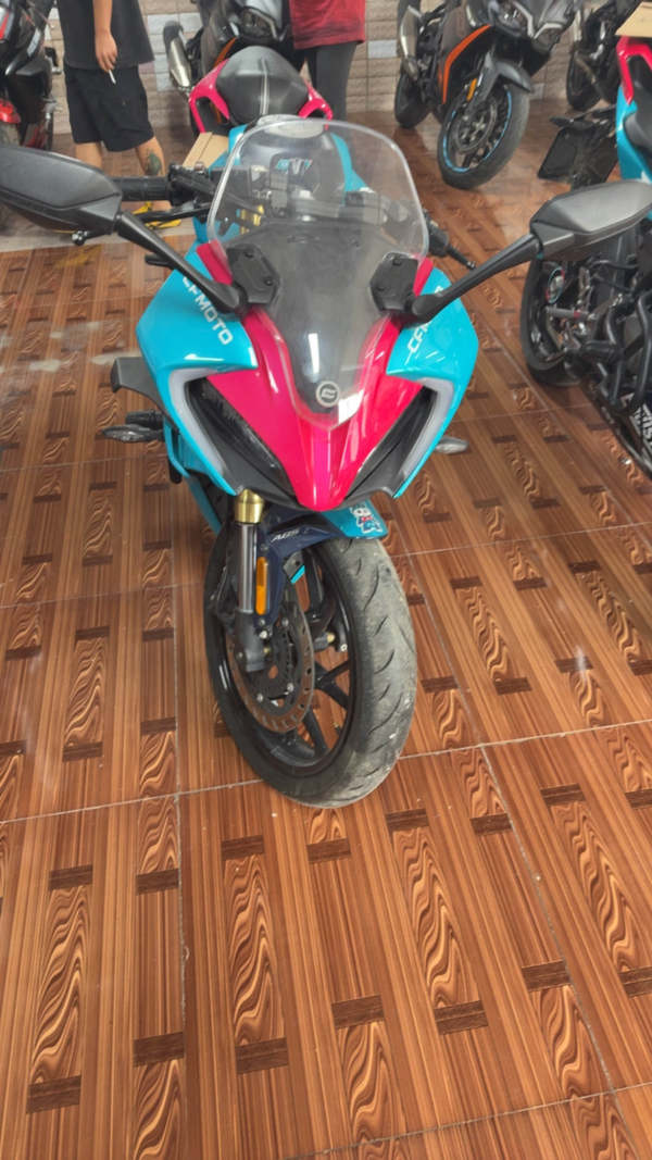 春风 250SR