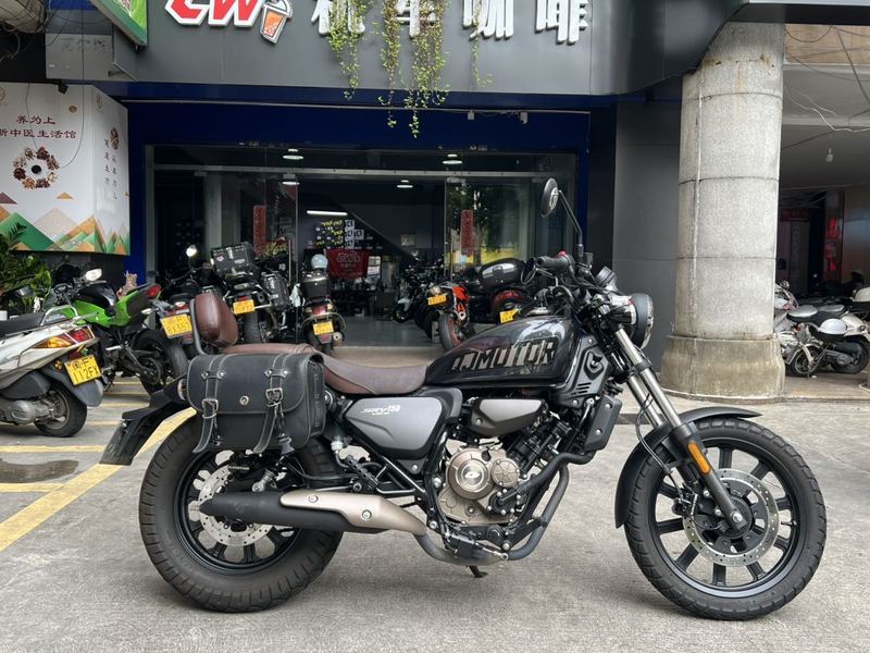 QJMOTOR 闪150