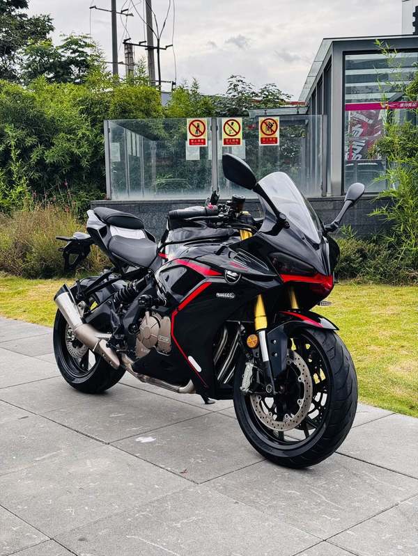 QJMOTOR 赛600