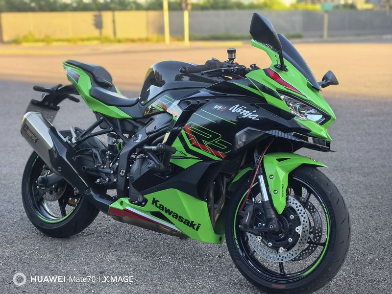 川崎 ZX-4R