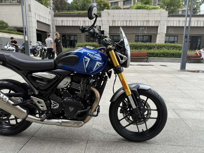 凯旋 Speed 400