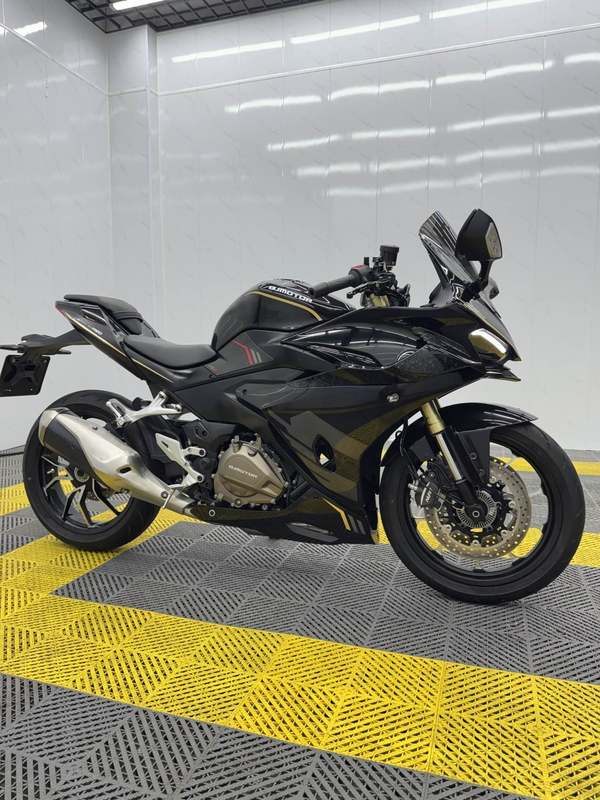 QJMOTOR 赛450