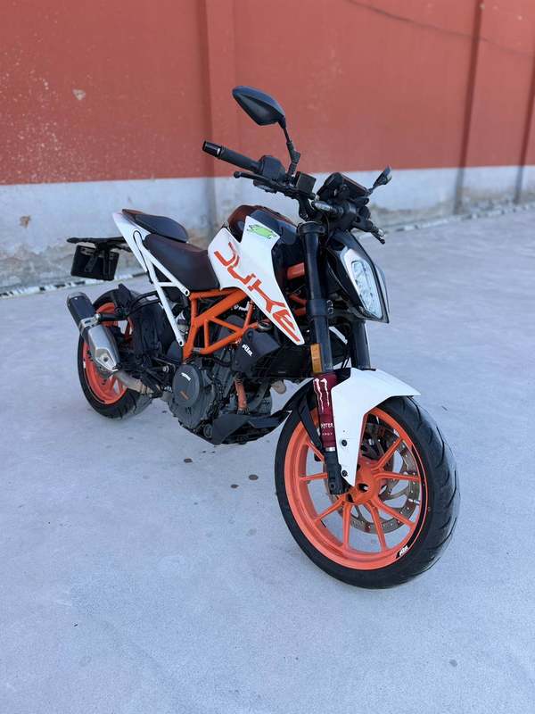 KTMR2R 390 Duke