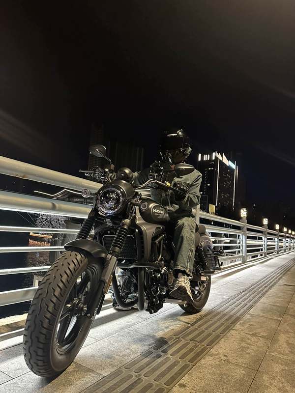 豪爵 TR300