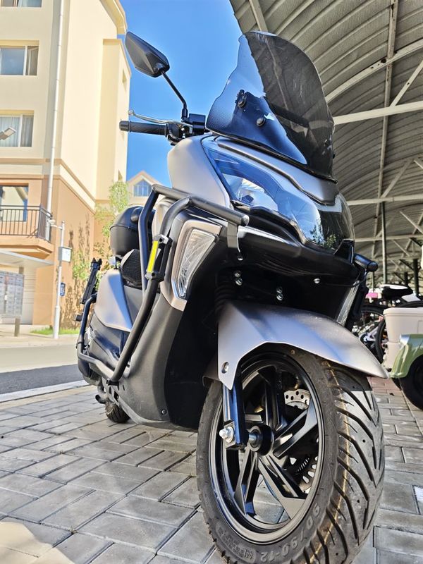 豪爵 ADX125