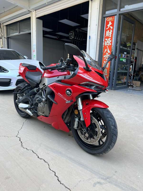 QJMOTOR 赛600
