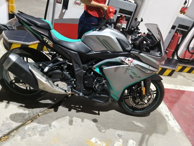 无极 300RR