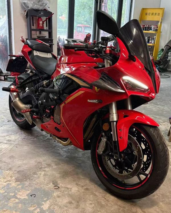 QJMOTOR 赛600