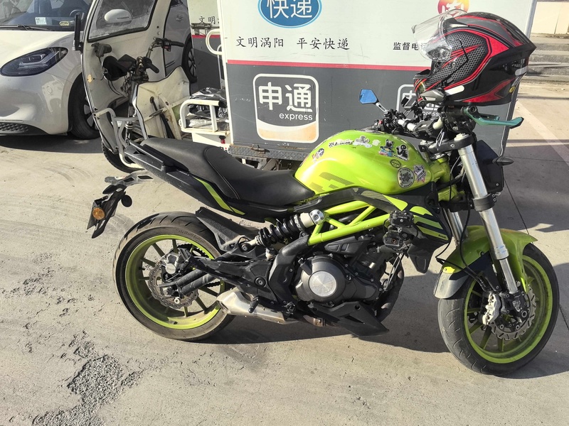 贝纳利 蓝宝龙 BN302S