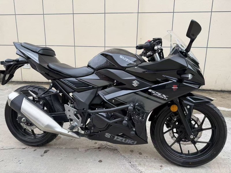 豪爵铃木 GSX250R