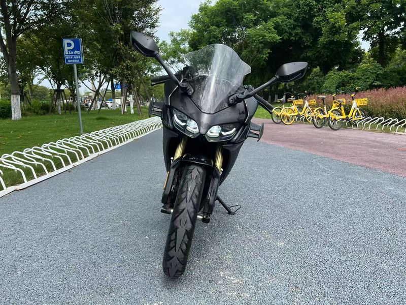 无极 250RR