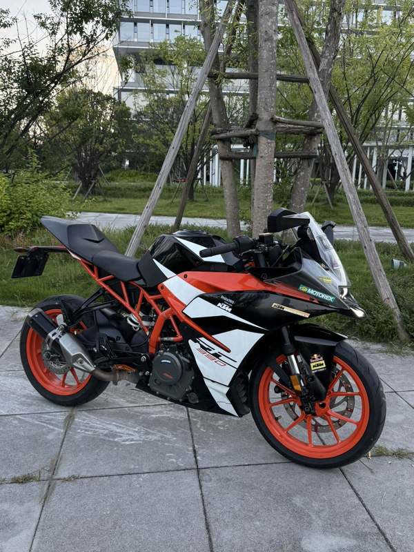 KTMR2R RC 390 