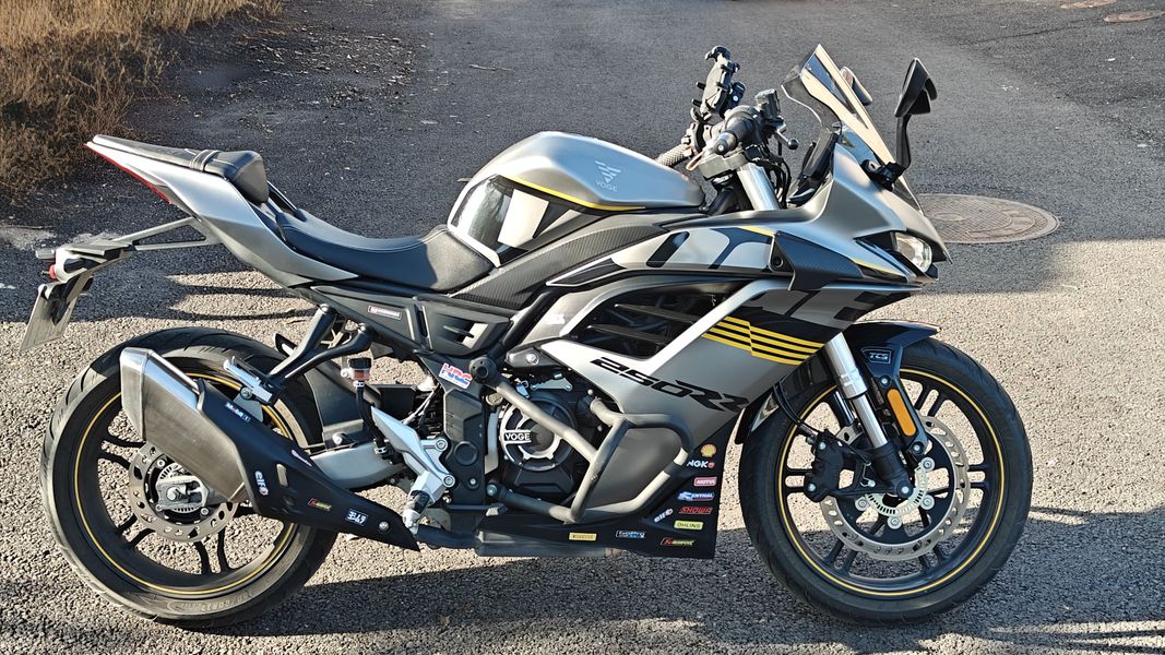 无极 250RR