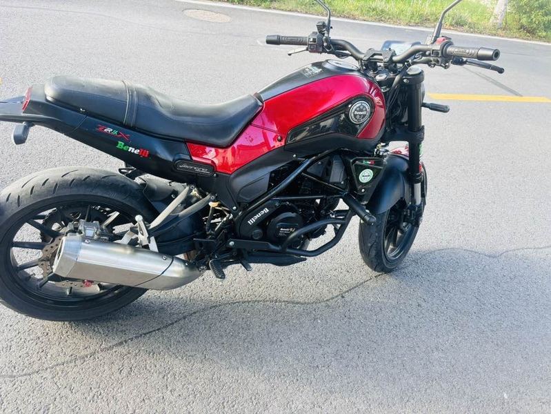 贝纳利 幼狮 Leoncino 250