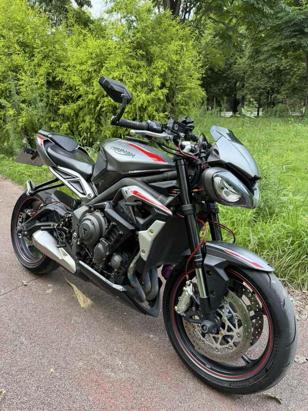 凯旋 Street Triple 765