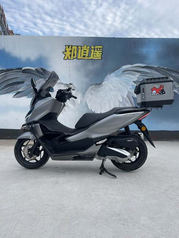 新大洲本田 NS150GX