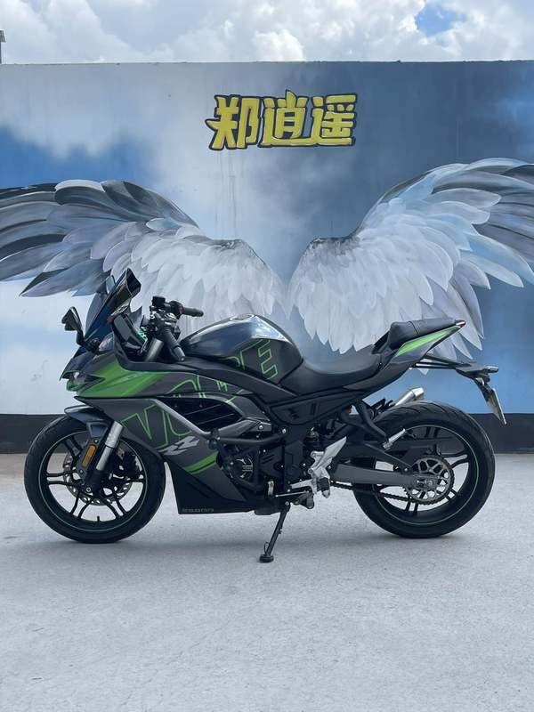 无极 250RR