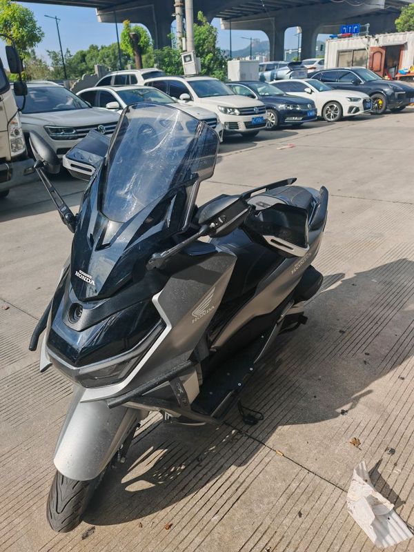 新大洲本田 NS150GX