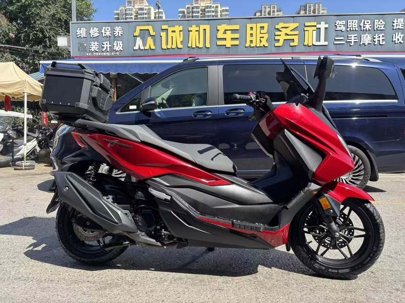 本田WING NSS350