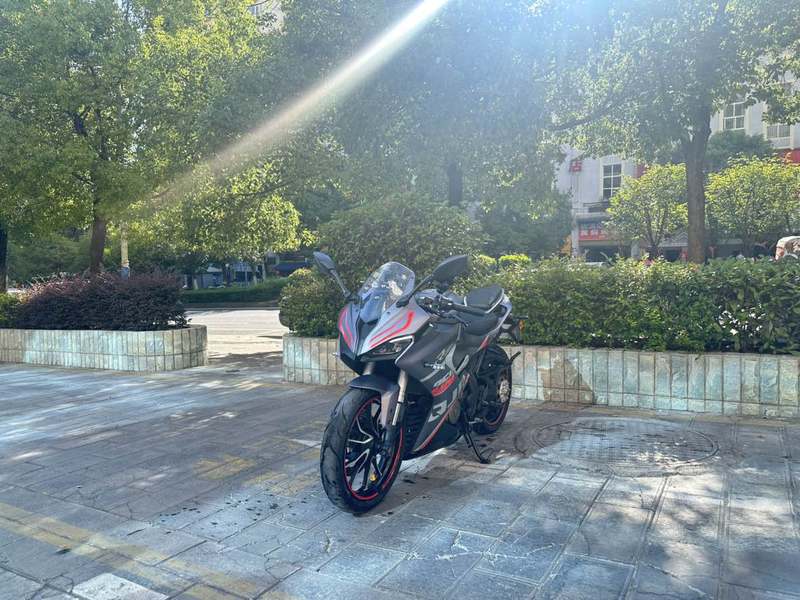 QJMOTOR 赛250