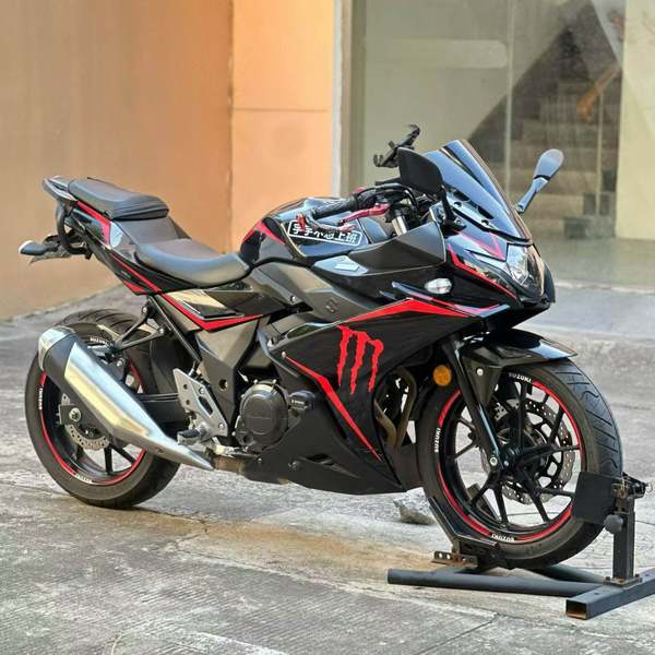 豪爵铃木 GSX250R