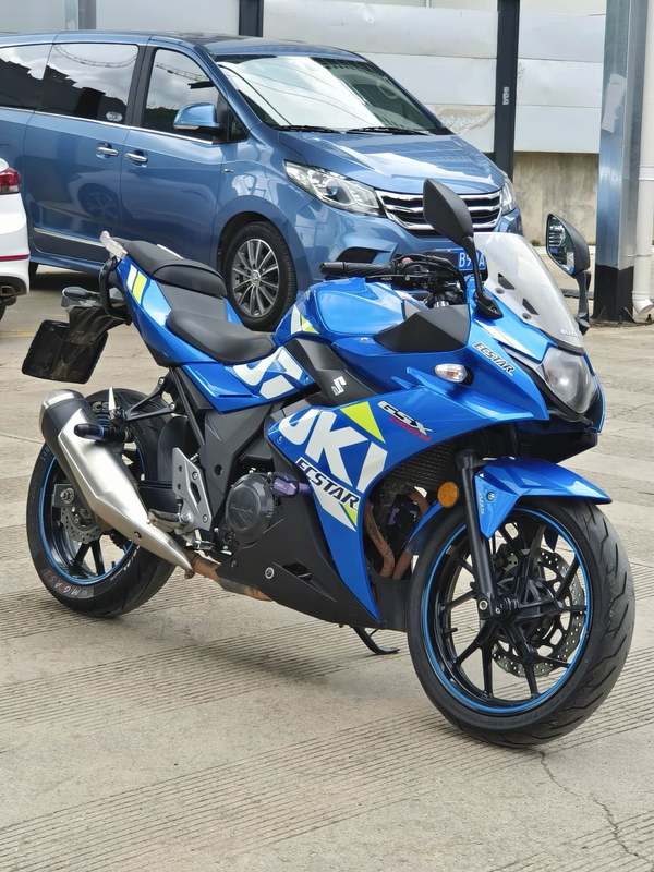 豪爵铃木 GSX250R