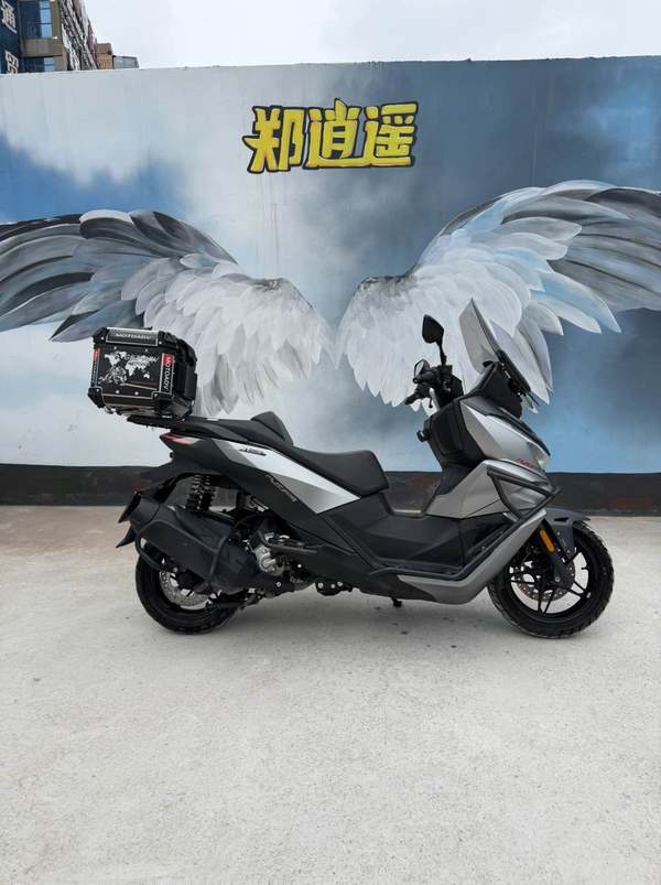 无极 SR250GT
