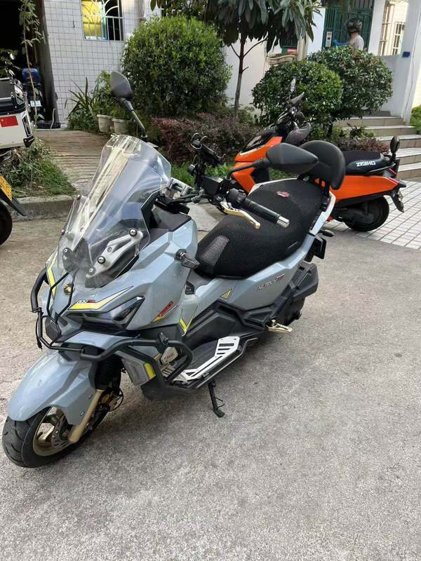 SYM三阳 Husky ADV 150