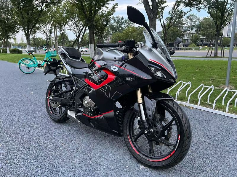 QJMOTOR 赛150
