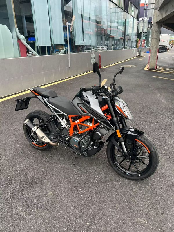 KTMR2R 250 Duke