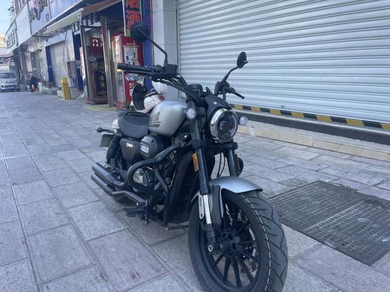 QJMOTOR 闪250