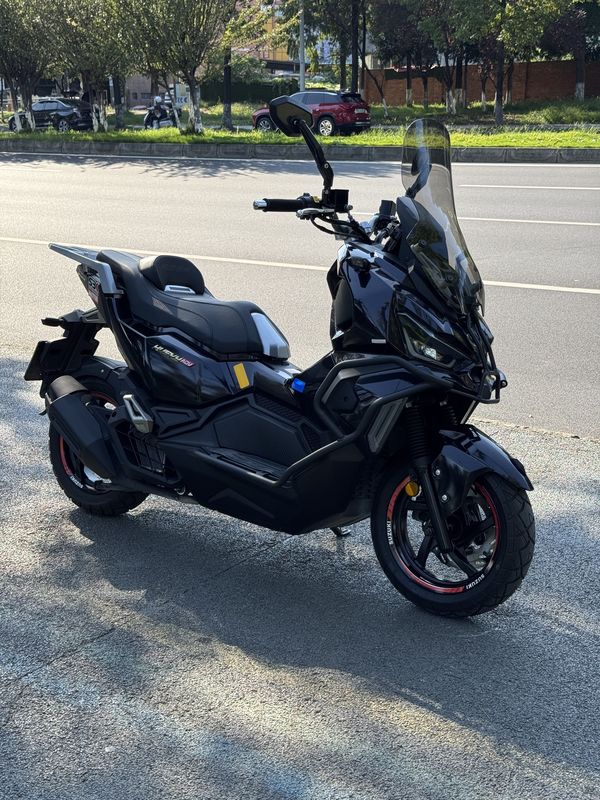 SYM三阳 Husky ADV 150