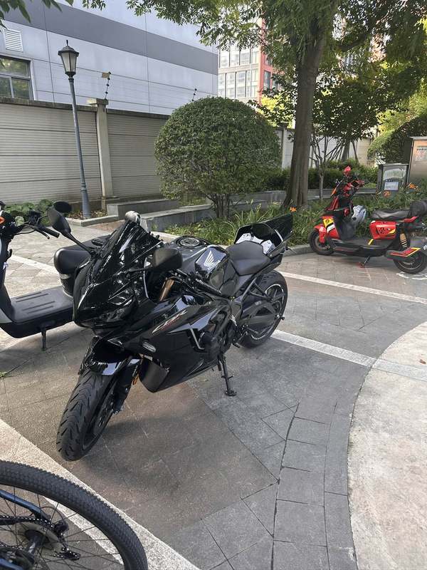本田DREAMWING CBR650R