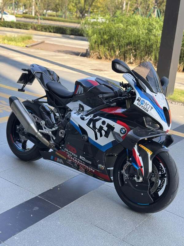 宝马 S 1000 RR