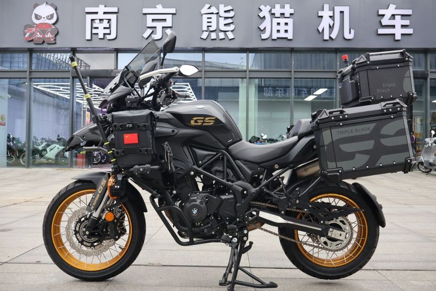 贝纳利 TRK552