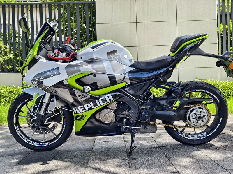 QJMOTOR 赛250