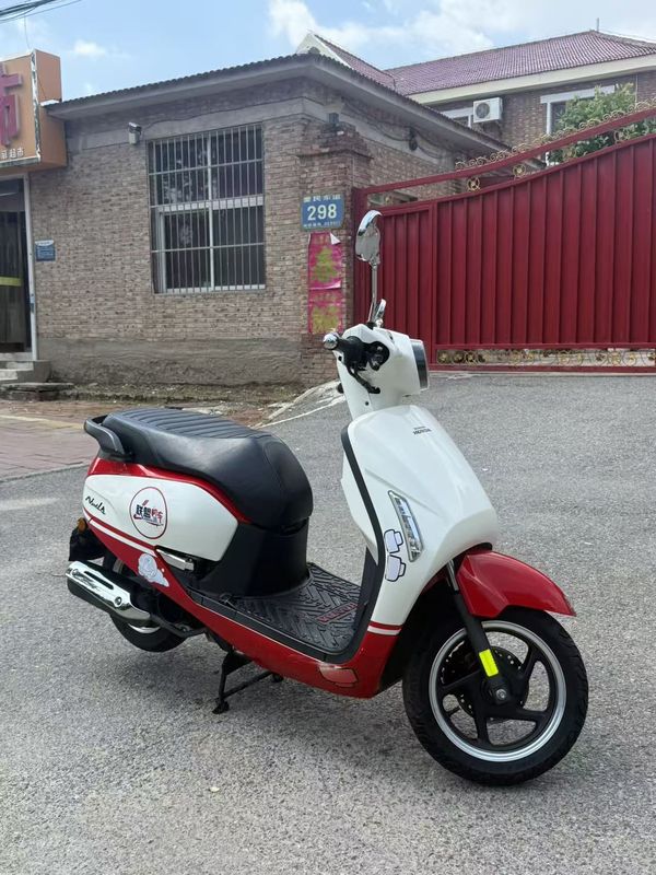 新大洲本田 NS125LA