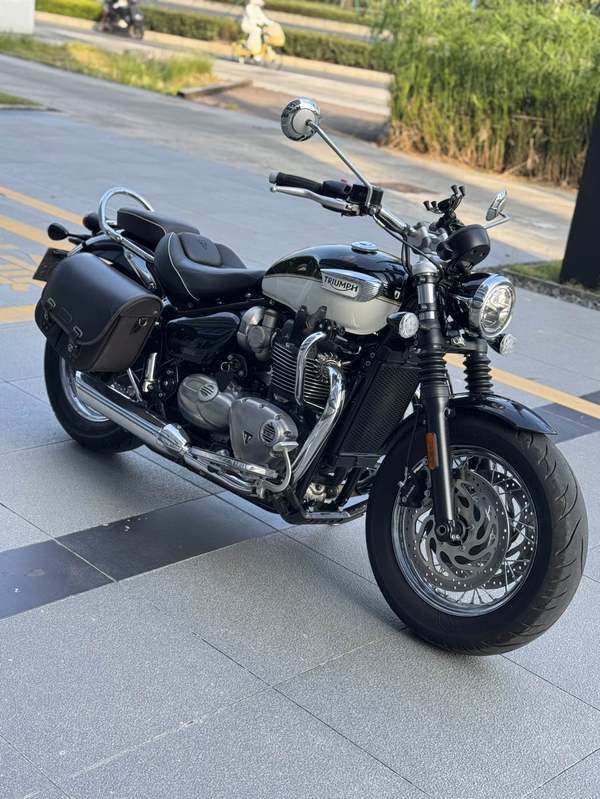凯旋 Bonneville Speedmaster
