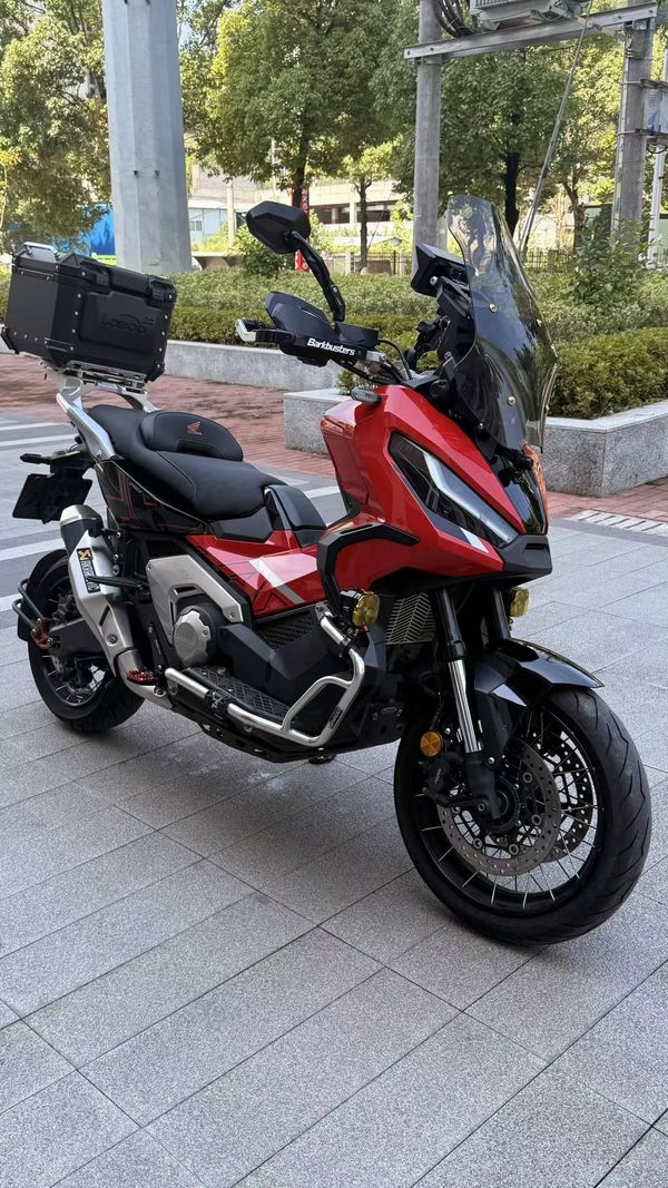 本田DREAMWING X-ADV 750