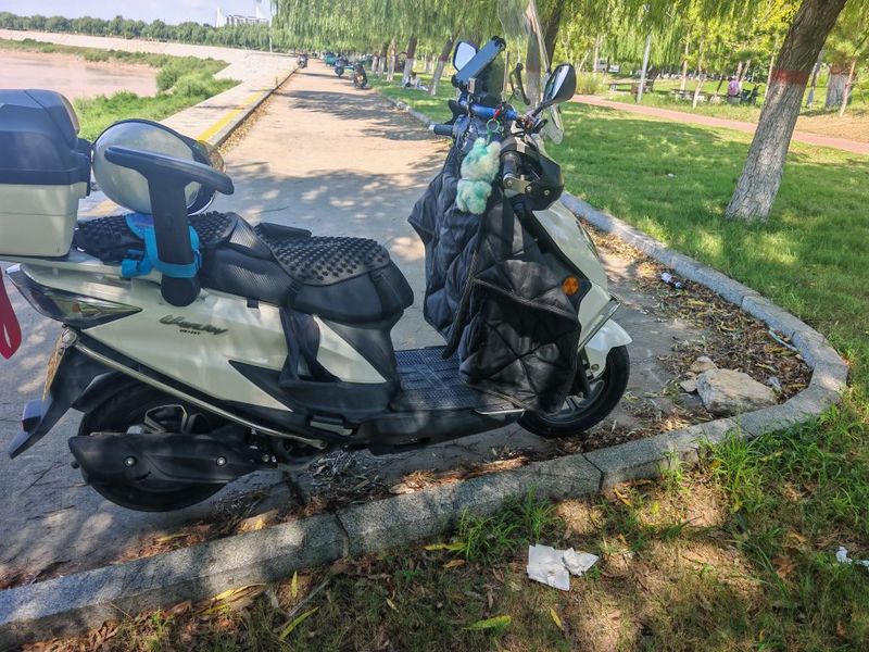 济南铃木 优驿 UE125