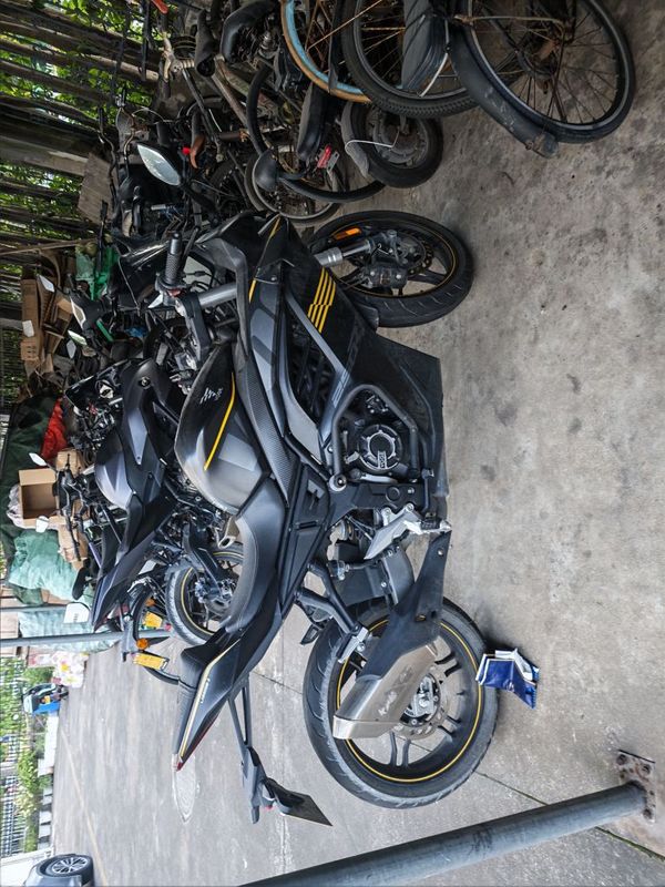 无极 250RR