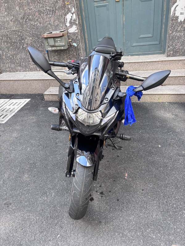 豪爵铃木 GSX250R