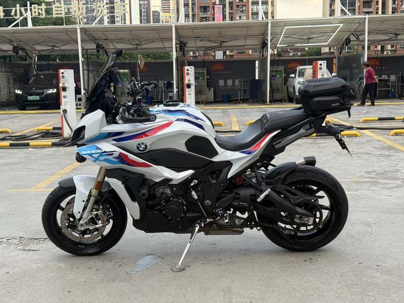 宝马 S 1000 XR