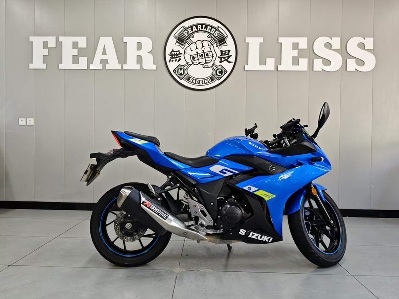 豪爵铃木 GSX250R