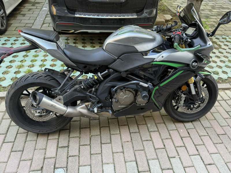 QJMOTOR 赛600