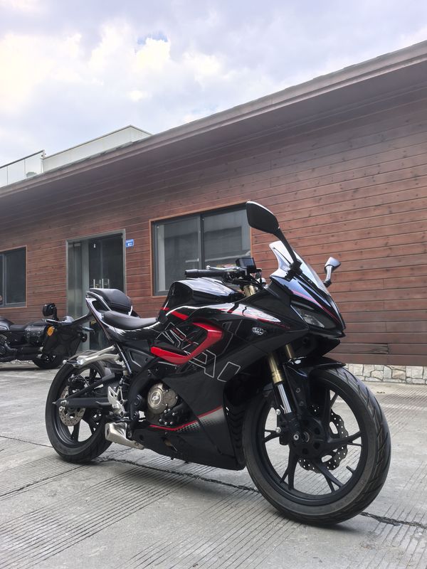 QJMOTOR 赛150