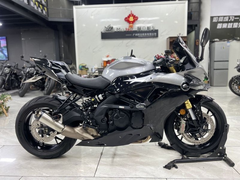 QJMOTOR 赛600