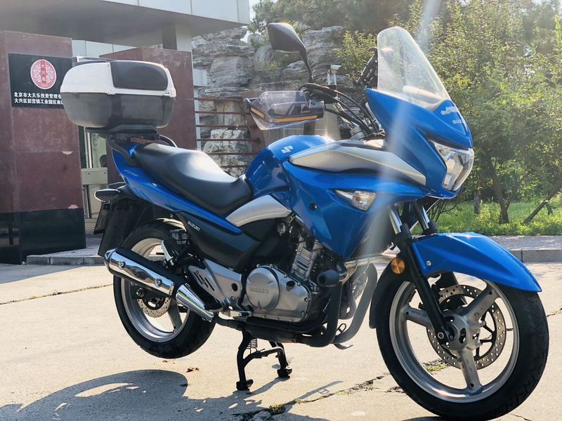 豪爵铃木 骊驰 GW250