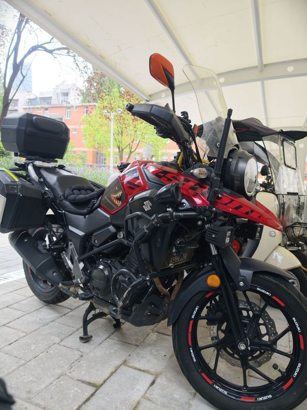 豪爵铃木 DL250
